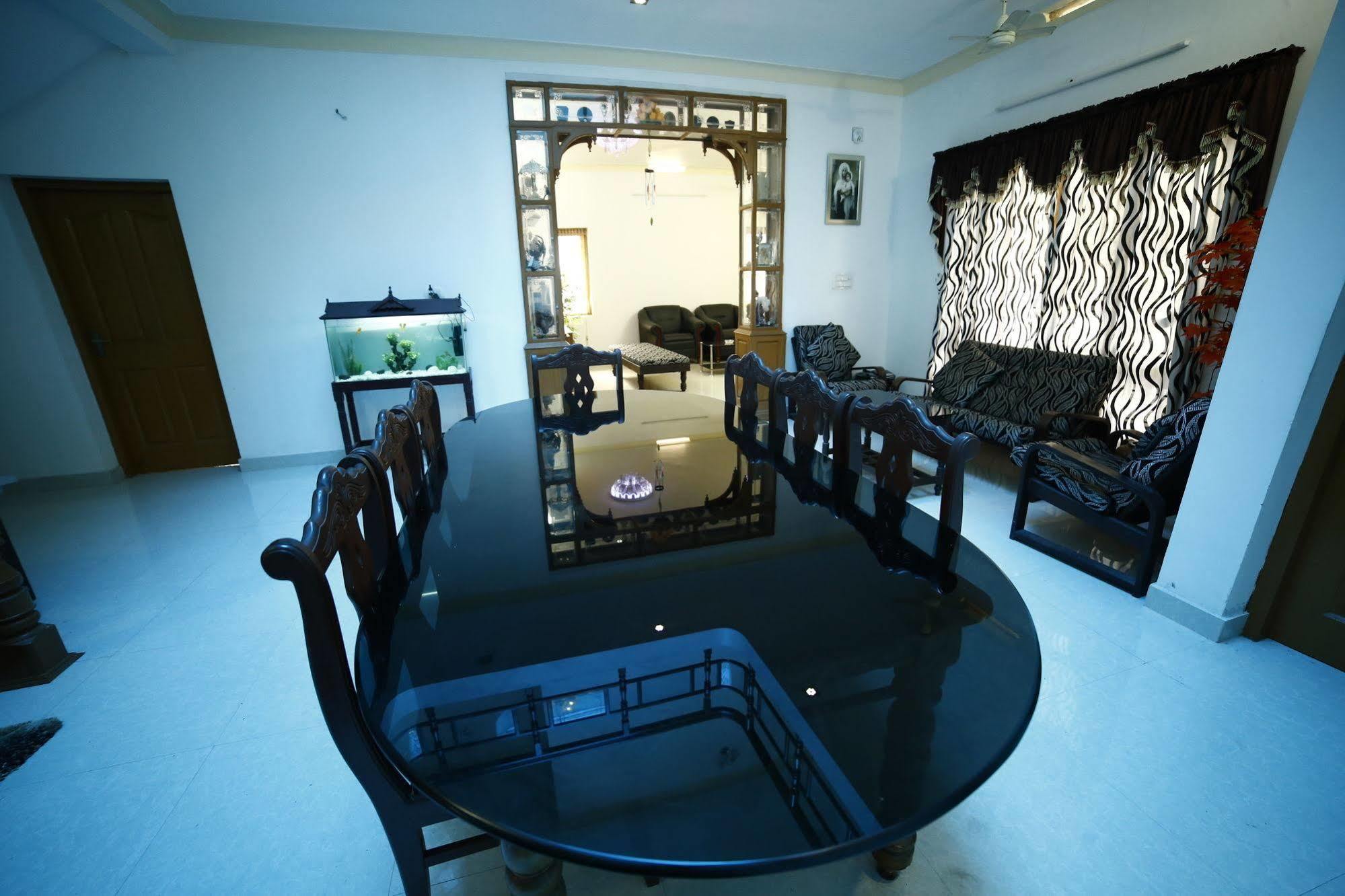 Cochin Cove Homestay Kochi Eksteriør billede